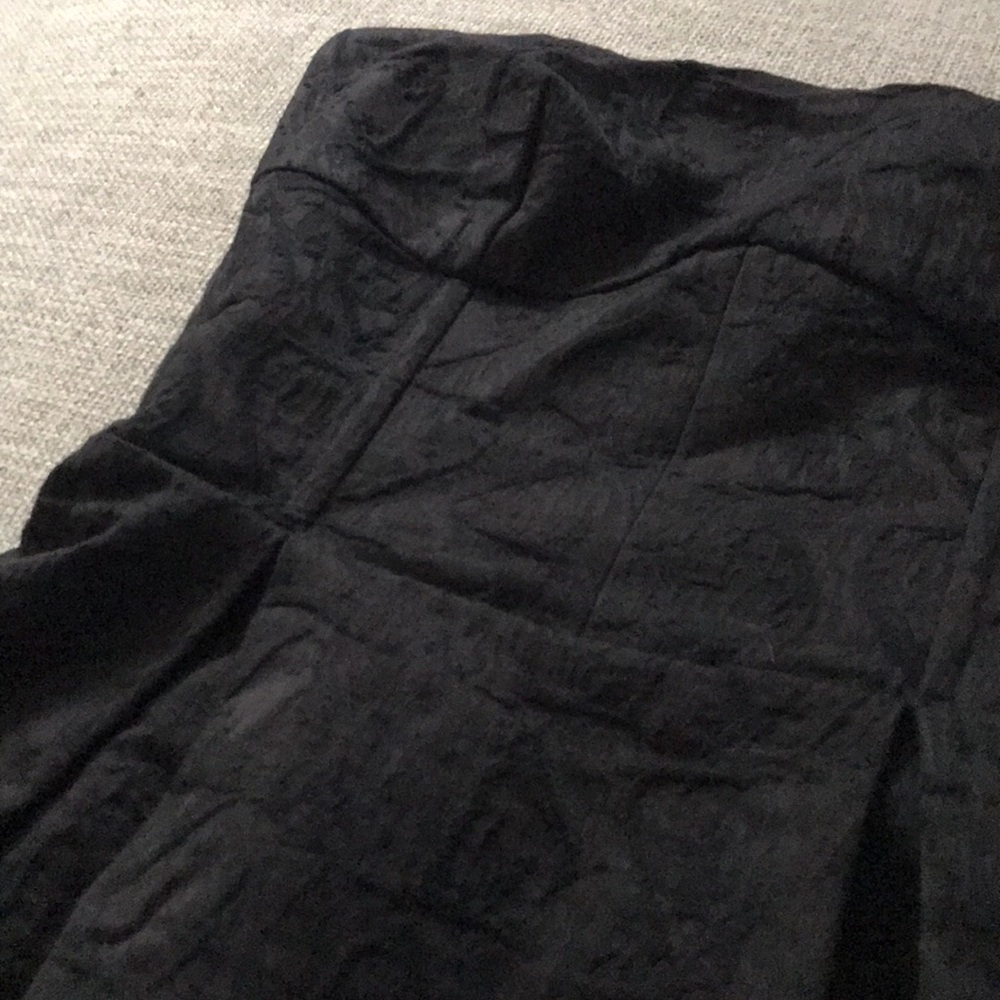 Strapless structured peplum top - Picture 2 of 5